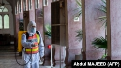 Пакистандагы мечит, 13-апрель 2021-жыл