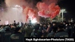 ARMENIA -- People march to demand the resignation of Prime Minister Nikol Pashinian over his handling of the war over Nagorno-Karabakh with Azerbaijan, in Yerevan, February 22, 2021