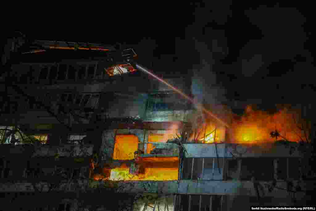 Ліквідація пожежі у багатоповерхівці у Дніпровському районі столиці