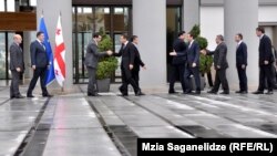 Правительства Саакашвили–Мерабишвили в Грузии больше нет. Теперь очередь Иванишвили