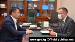 Садыр Жапаров менен Толкунбек Абдыгуловдун жолугушуусу. 2020-жылдын 19-октябры.