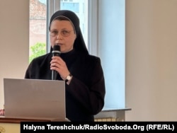 Автор книги сестра Андрея (Ольга) Маслій