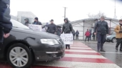 На Львівщині «човники» кілька годин перекривали рух на кордоні з Польщею (відео)