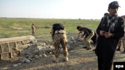 پاکستان - نیروهای پاکستان پس از رویداد انفجار بمب در منطقۀ وزیرستان (عکس آرشیف) 