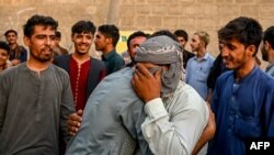 مهاجران افغان در حال ترک کراچی به قصد افغانستان