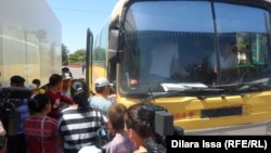 Переселение граждан из южных регионов в области на севере и востоке Казахстана. Иллюстративное фото