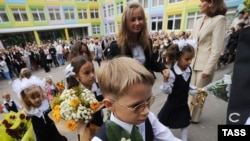 "Московские родители" считают, что после проведения реформы многие школы могут просто не открыться к 1 сентября.