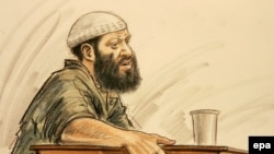 Закариус Муссауи, единственный обвиняемый в причастности к терактам 9/11, выступает в зале суда