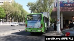 Тошкентда автобус бекати, 2014-йил (иллюстратив сурат)