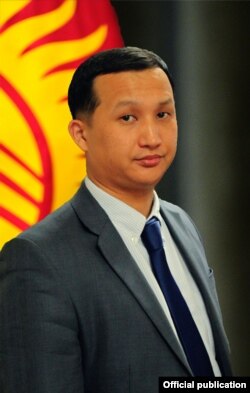 Акын Мамбеталиев.