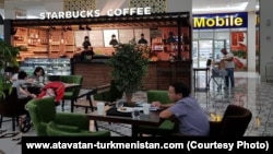 Aşgabatda dünýä belli “Starbucks Coffee” ady bilen açylan öňki kofehana