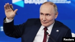 Путин вступает в рамках Валдайского клуба