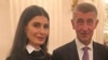 Керівник прокремлівської кримськотатарської організації «Кирим бірлігі» Таміла Безазієва з прем’єр-міністром Чехії Андреєм Бабішем під час офіційного прийняття у президента Чехії, 28 жовтня 2019 року