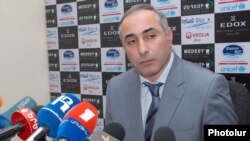 Զբաղվածության պետական գործակալության պետի տեղակալ Արտակ Սիմոնյանը: