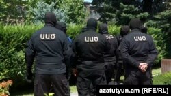 Armenia - National Security Service officers raid the Echmiadzin headquarters of the Armenian Apostolic Church, June 27, 2025.