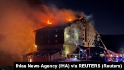 Түркиянын Болу провинциясындагы "Карталкая" лыжа мейманканасында өрт чыкты, 21-январь, 2025-жыл