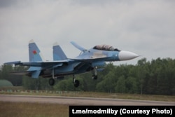 Самалёт Су-30СМ2, які паступіў з Расеі ў Беларусь у траўні 2025 году