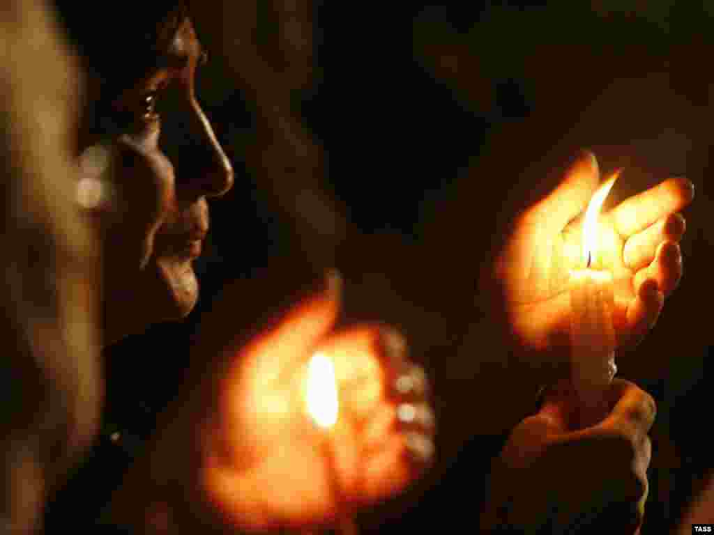 Түштүк Осетиянын борбору Цхинвалиде 2008-жыл, 8-августтагы орус-грузин согушунун курмандыктары эскерилди.