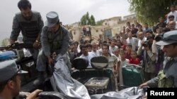 Атака афганских талибов на "джиргу мира" унесла человеческие жизни.