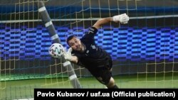 Коронавірус виявили у голкіпера «Динамо» Георгія Бущана