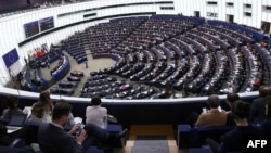 Європейський Союз зробив важливий крок уперед у ліквідації імпорту азотних добрив з Росії та Білорусі, але Москва та Мінськ не одразу відчують наслідки