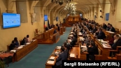 Чехия парламентинин жогорку палатасы - Сенатта 1944-жылдагы крым-татарларынын жапырт депортацияланышын геноцид катары таанууга добуш берүү жүрүп жатат. 18-декабрь, 2024-жыл. Прага. 