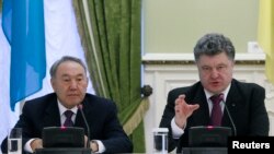 Нурсултан Назарбаев жана Петро Порошенко. Киев, 22-декабрь, 2014-жыл