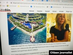 На фото гостиничный комплекс Paramount Hotel в Бодруме и Виктория Ясмин Урас, дочь покойного Атиллы Ураса, владельца данного отеля. Скриншот.