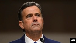 Джон Рэтклифф утверждает, что пауза «на военном фронте и фронте разведки» временная.