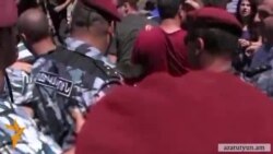 Ոստիկաններն անհամաչափ ուժ են կիրառել ցուցարարների նկատմամբ․ ՄԻՊ