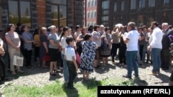 Armenia -- Workers of the Sasstex textile factory protest against poor working conditions, Gyumri, May 31, 2019.