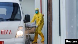 Наразі у світі зафіксували понад 120 тисяч випадків COVID-19 у більш як 110 країнах