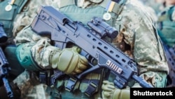 Безпілотник засікли біля одного з арсеналів ЗСУ