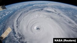 "Флоренс" довулининг космосдан олинган сурати.