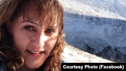 Мехри Жафари (сүрөт Жафаринин "Фейсбуктагы" баракчасынан алынды).