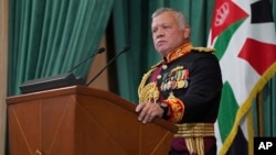 Король Абдулла тисне на Вашингтон та його європейських союзників, заохочуючи залучити Сирію та підтримати втручання Росії у події в країні