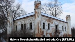 Ратуша у селищі Поморяни Львівської області