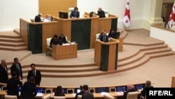 Сегодня парламент с ходу рассмотрел основные положения законопроекта «Об общих судах»