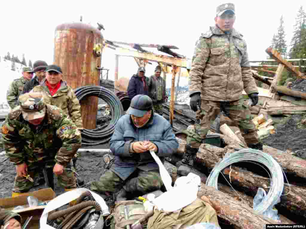 Өкмөттүн облустагы өкүлүнүн биринчи орун басары Дамир Моңолдоровдун жетекчилиги менен атайын оперативдүү штаб түзүлгөн.