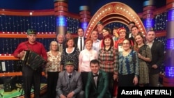 "Җырлыйк әле" тапшыруында катнашучылар, архив фотосы, 2016 елның ноябре