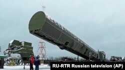 “Samrat” raketalar toplumy