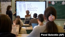 Москвадагы мектептердин бири. 18-январь, 2021-жыл. 