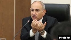 Վարչապետ Նիկոլ Փաշինյանը խորհրդարանում բյուջետային քննարկումների ժամանակ, հոկտեմբեր, 2025թ.