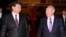 Президент Казахстана Нурсултан Назарбаев (справа) встречает в аэропорту президента Китая Си Цзиньпина. Астана, 6 сентября 2013 года.   