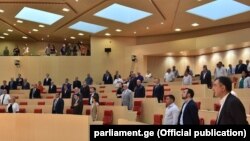 По количеству женщин в парламенте Грузия занимает 120-е место среди 193 стран