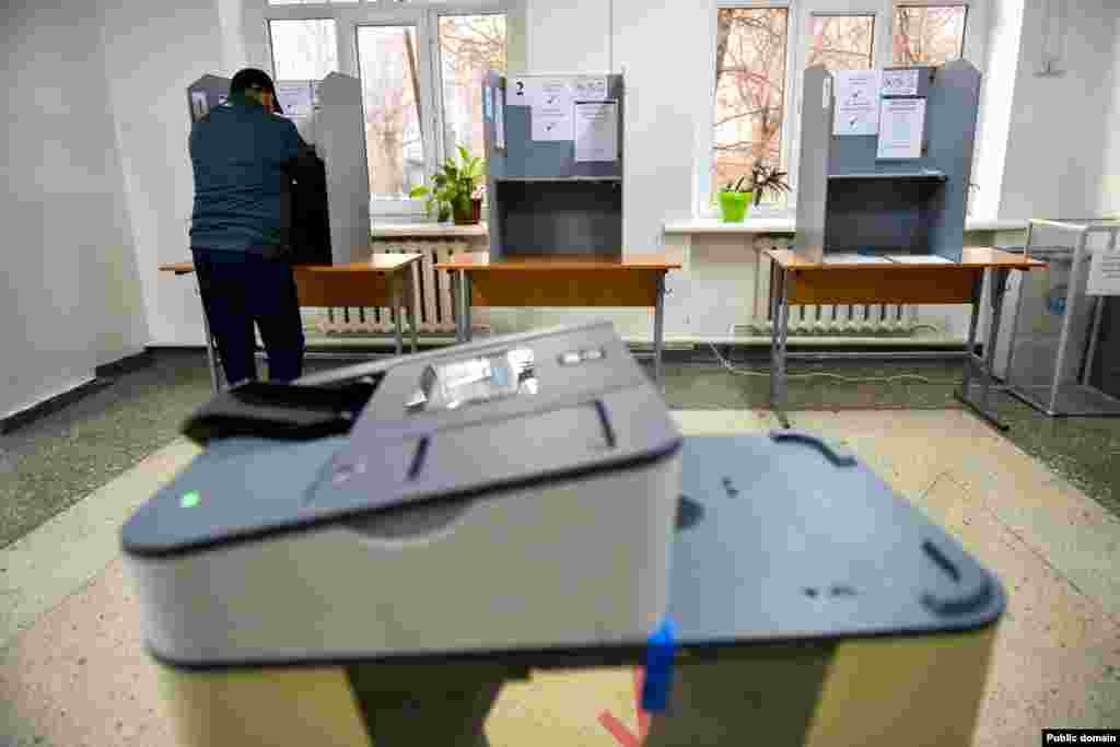 Жогорку Кеңешке депутаттарды шайлоо. 2025-жыл, 30-ноябрь. Бишкек. 