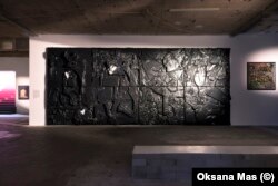 “Украинская Герника” Оксаны Мась в экспозиции выставки “Хрупкое”