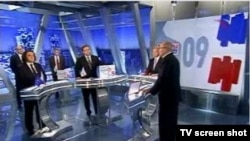 Оппоненты власти продолжают выяснять отношения друг с другом