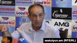 Կիմ Բալայան, արխիվ