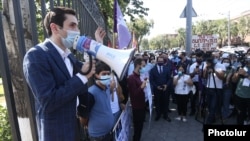 Armenia - A senior member of the opposition Bright Armenia Party addresses protesters demanding the resignation of Education Minister Arayik Harutiunian, Yerevan, September 16, 2020.